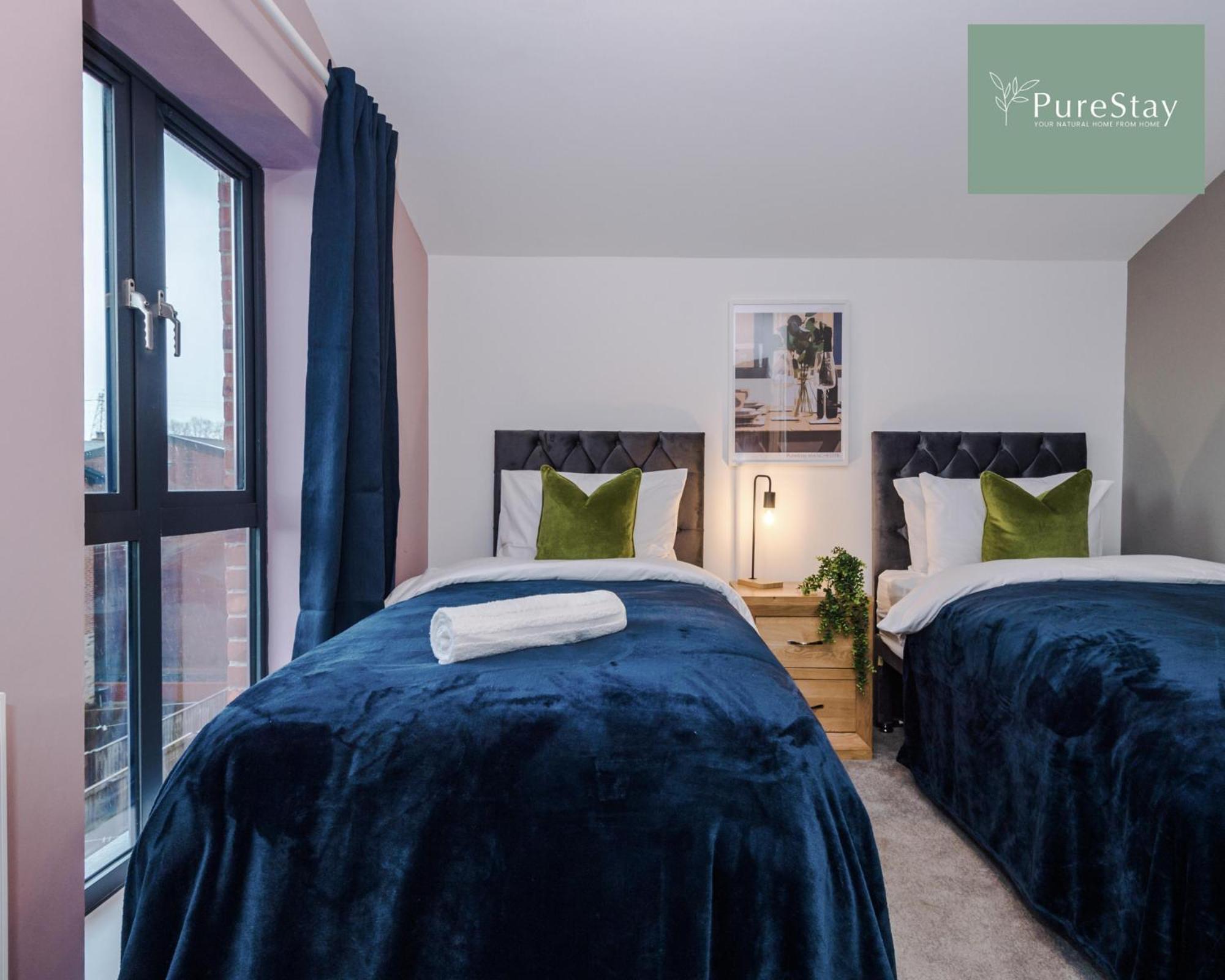 Stunning Five Bedroom Manchester House With Free Parking By Purestay Short Lets & Serviced Accommodation Kültér fotó