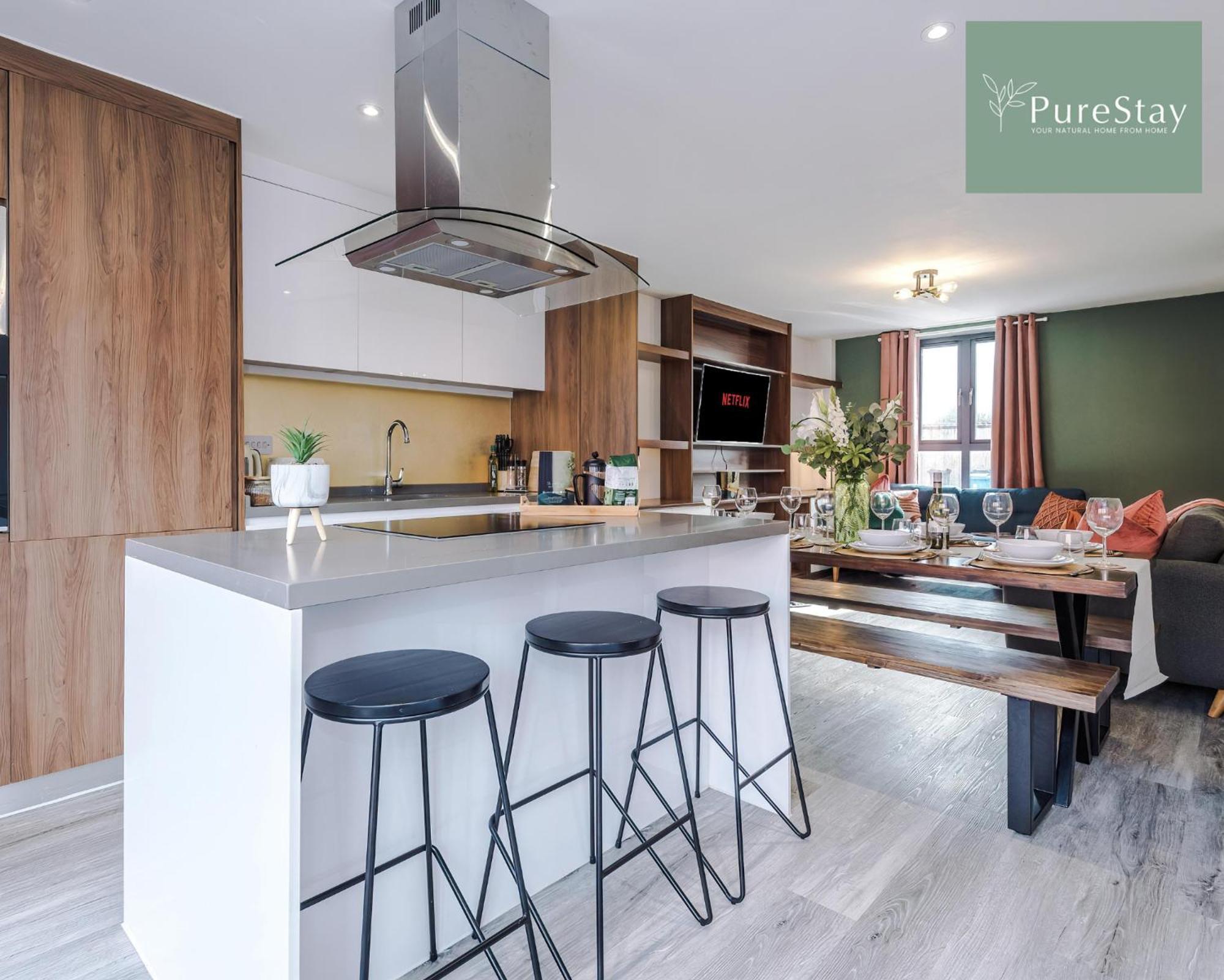 Stunning Five Bedroom Manchester House With Free Parking By Purestay Short Lets & Serviced Accommodation Kültér fotó