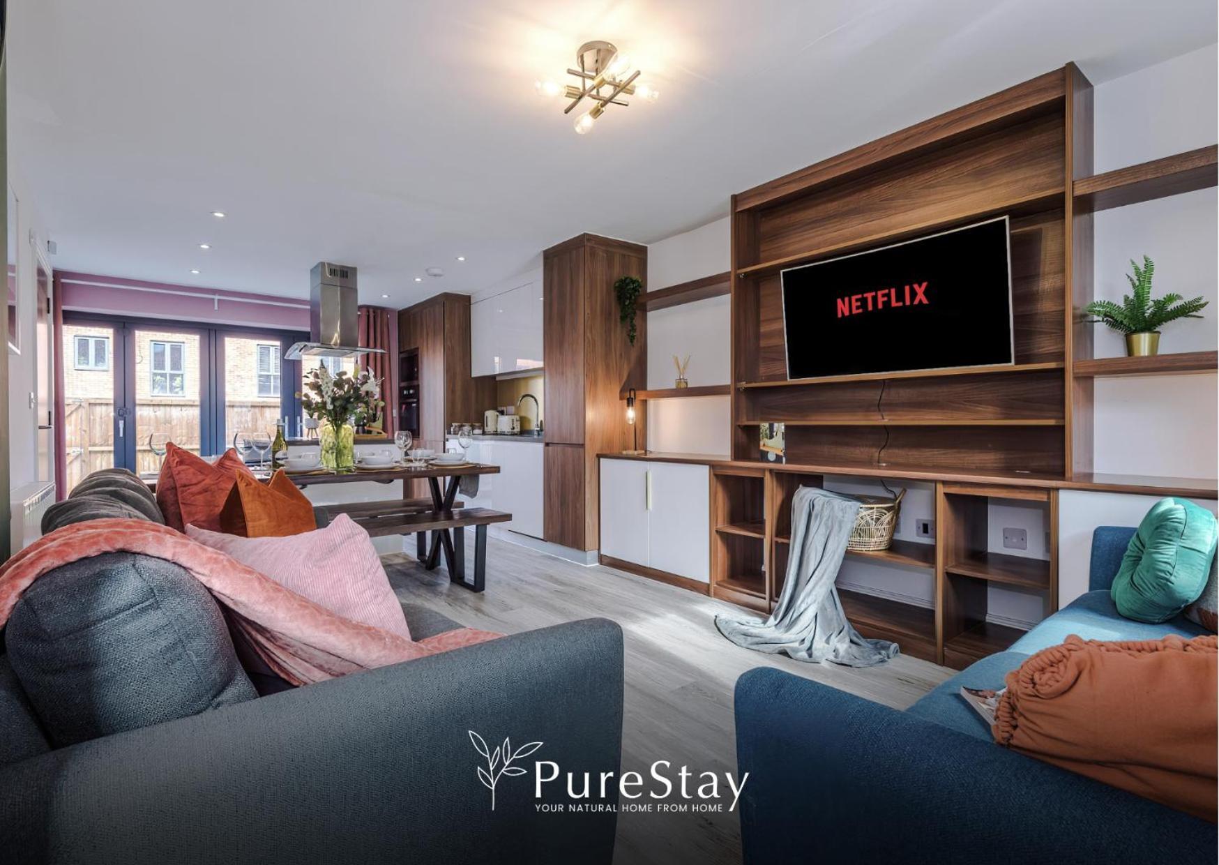 Stunning Five Bedroom Manchester House With Free Parking By Purestay Short Lets & Serviced Accommodation Kültér fotó